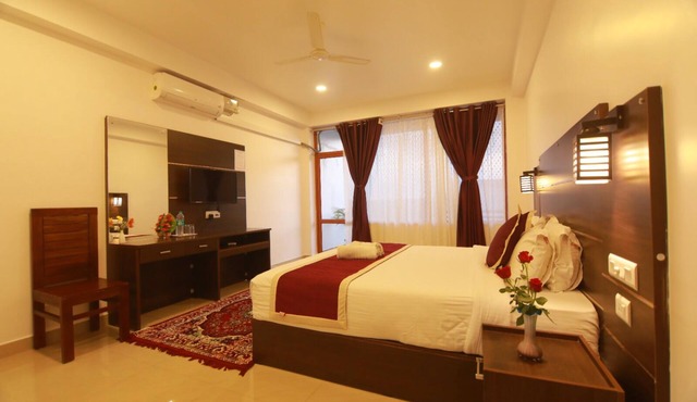 Hotel Mountain Hues Thekkady