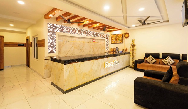 Hotel NNP Grand