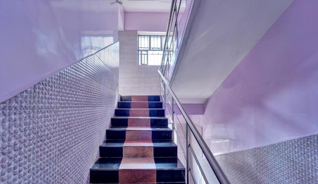 Hotel O by OYO GURU NANAK RESIDENCY