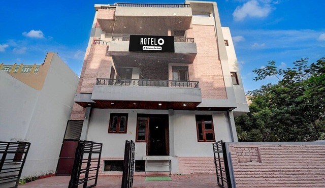Hotel O Jagatpura Central Railway Station