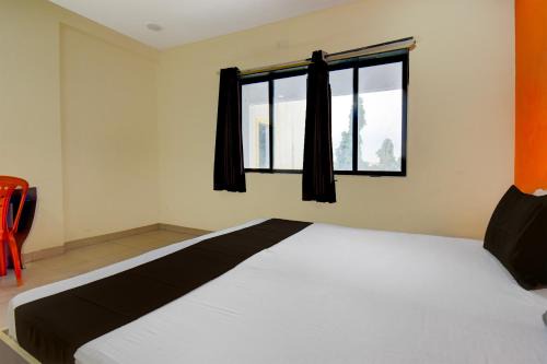 Hotel O New Kailash Restaurant and Lodging