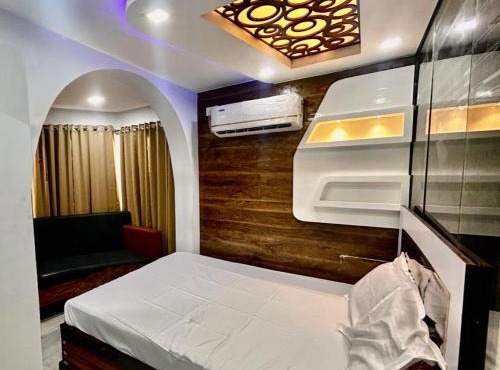 Hotel O Royal