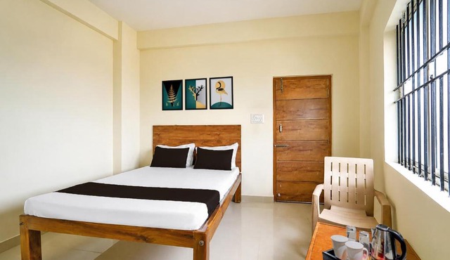 Hotel O Savi Rooms