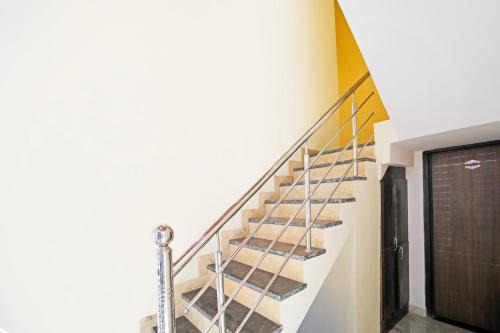 Hotel O Shri Shiv