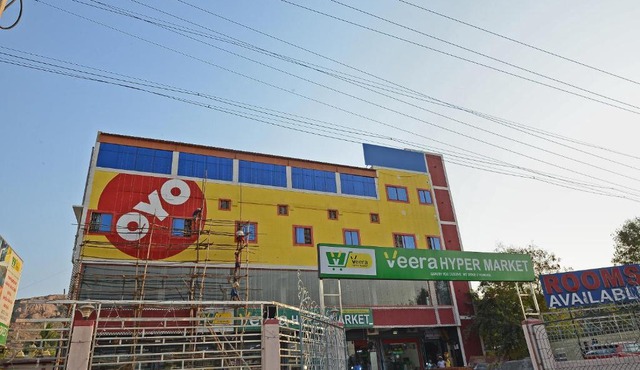 Hotel O Vellore New Bus Terminus Formerly Saibala Lodge in Vellore