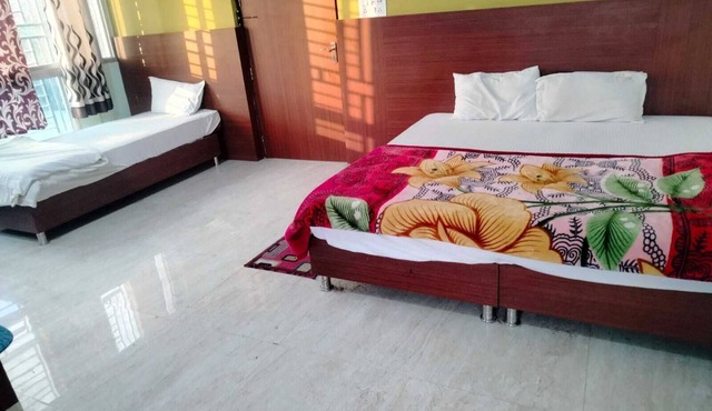Hotel Oasis Palace