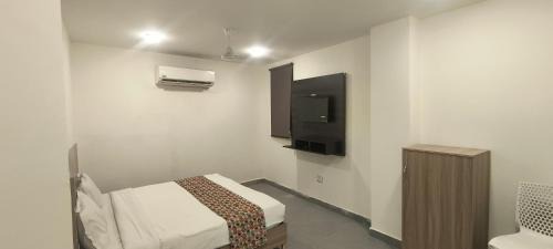 Hotel Olive Inn