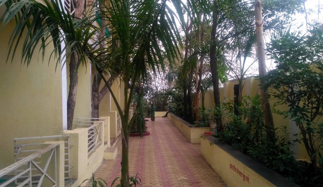 Hotel Om Sai Chattra Icon Residency