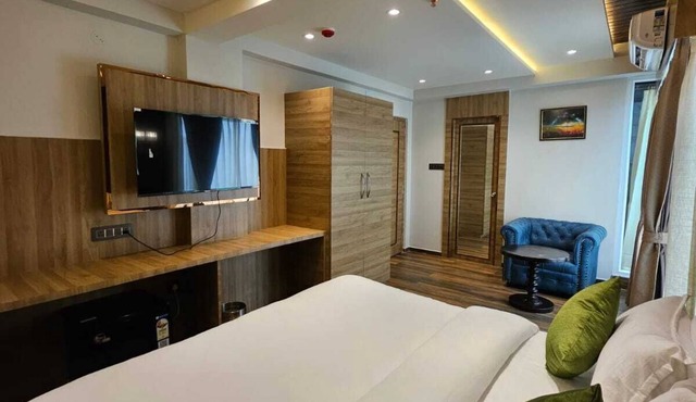 Hotel Parinay Sutra