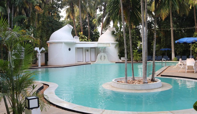 Hotel Parisutham