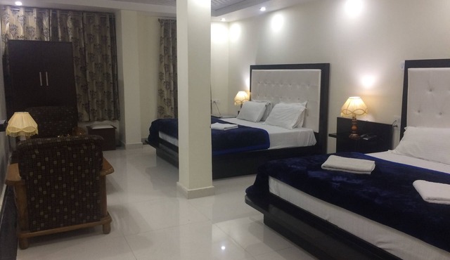 Hotel Platinum Plaza