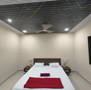 Hotel Poonam Lodge