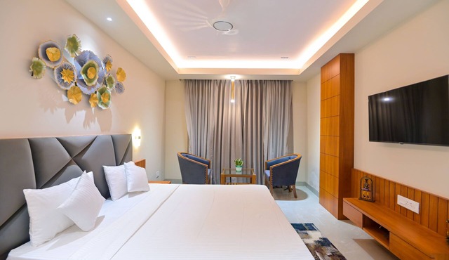 HOTEL PRATAP PALACE