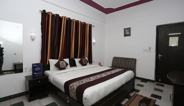 Hotel Priya