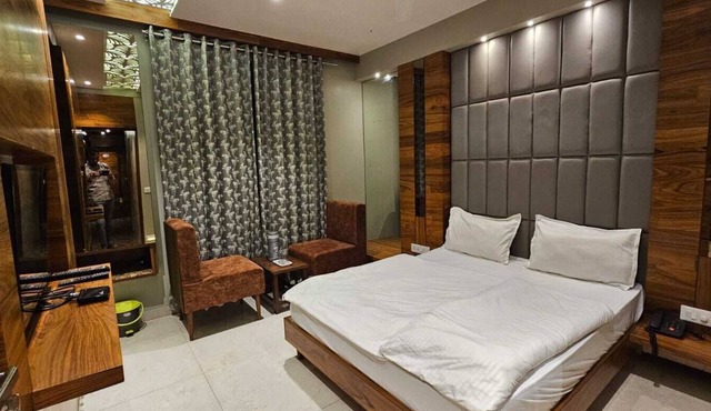 Hotel Pushpa Inn