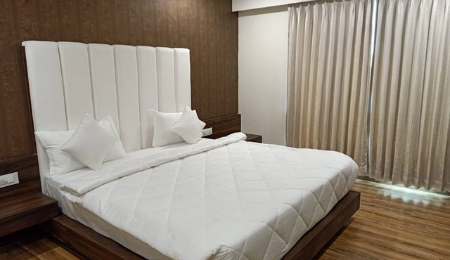 Hotel Radhe