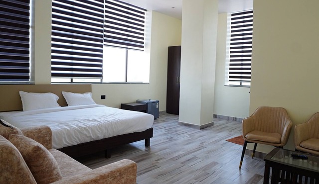 Hotel Radhe Inn