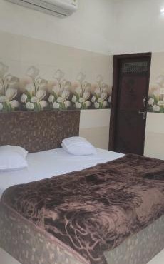 Hotel Raj Darbar Palace