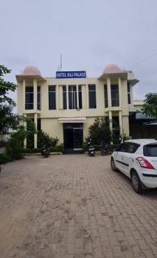 Hotel Raj palace