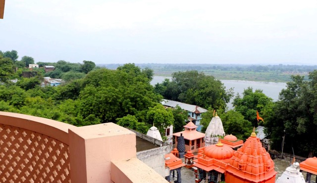 Hotel Raj Palace