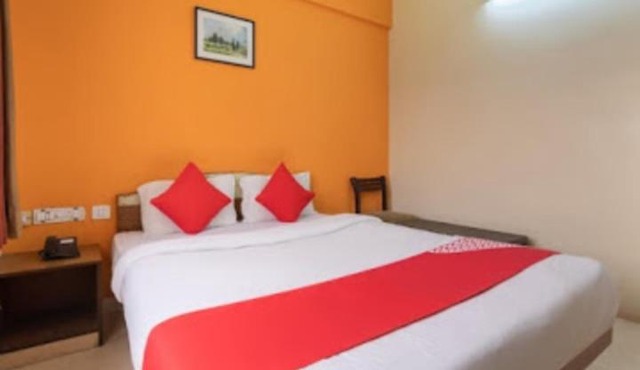 Hotel Raj Residence