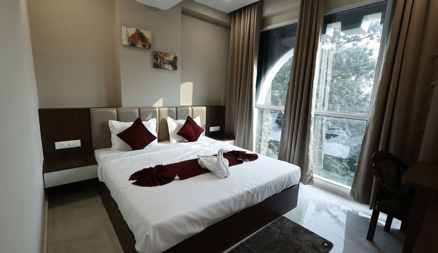 Hotel Raj Residency