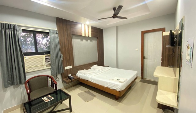 HOTEL RAJ RESIDENCY