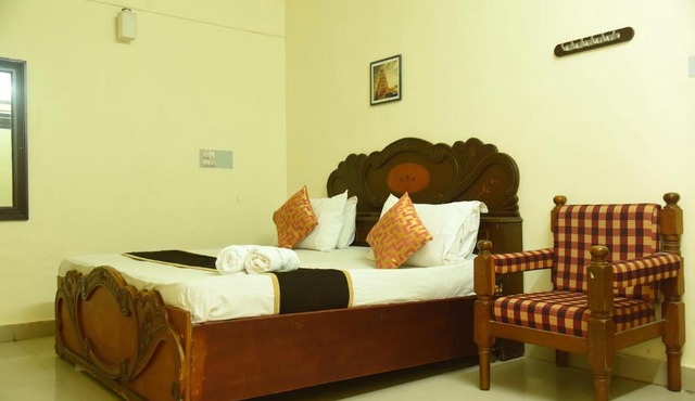 Hotel Raja Palace