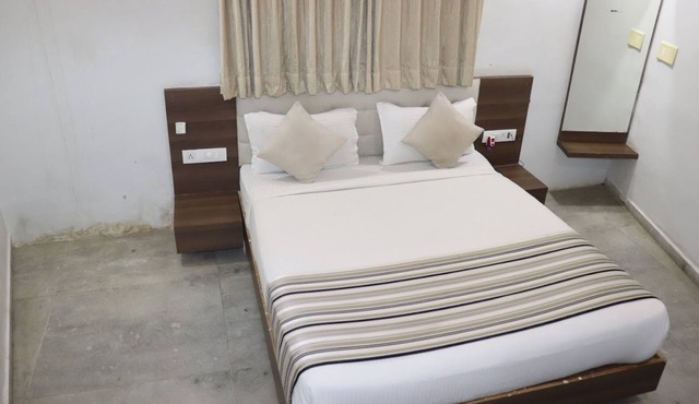 Hotel Rajpath Inn