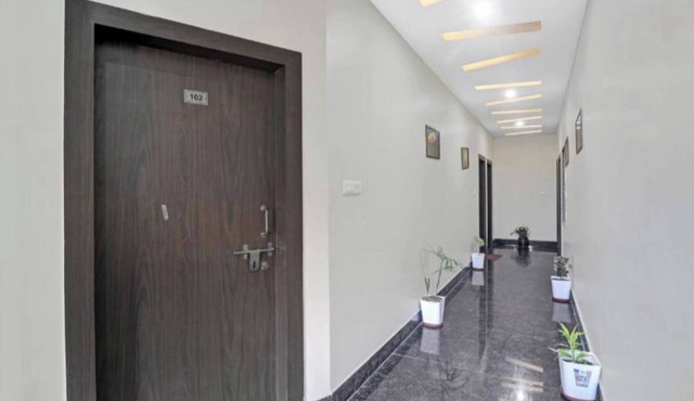 Hotel Ravi Residency