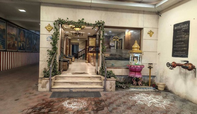 Hotel Raya's Annexe 1