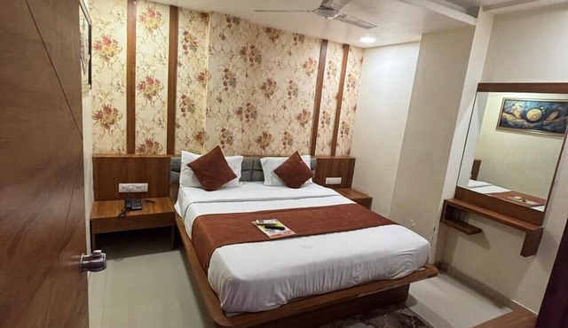 Hotel Red Rose