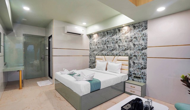 Hotel Regal Heaven in Pune