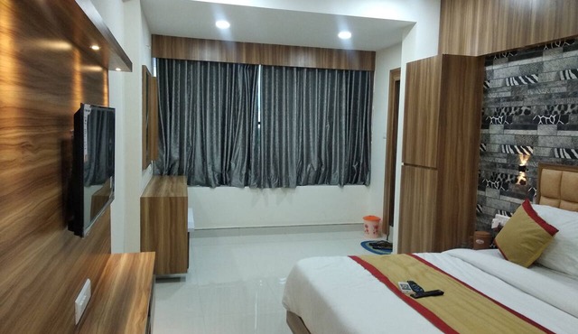 Hotel Rest & Ride