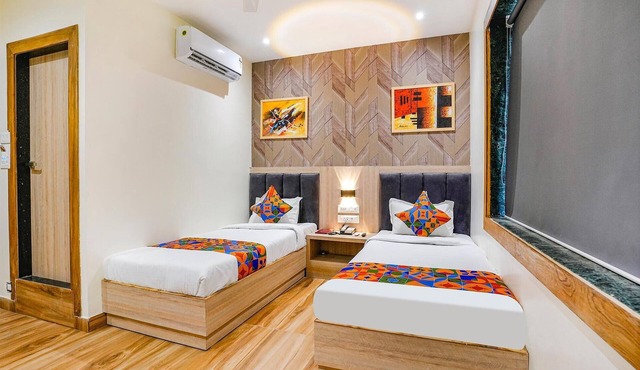 Hotel Riza International