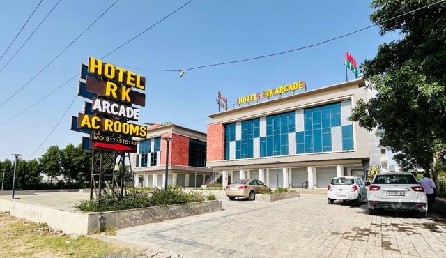 Hotel Rk arcade
