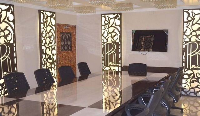 Hotel RK Palace