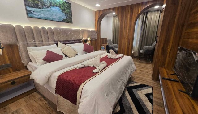 Hotel Royal Badri - A Pilgrim's Habitat