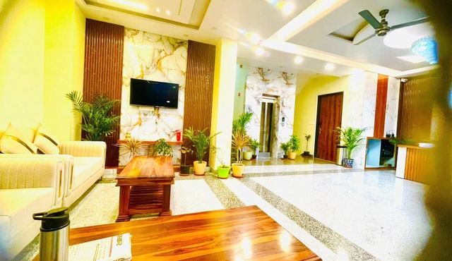 Hotel Rudra Shivalika