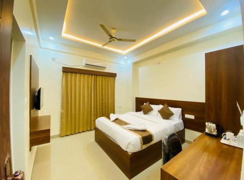 Hotel SAFKO Grand - Hopefarm Metro Whitefield