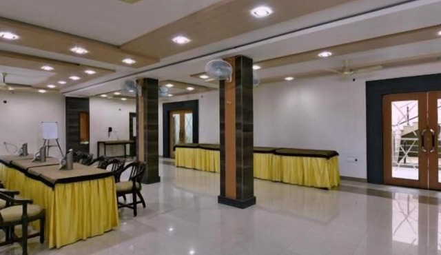Hotel Saket Heritage