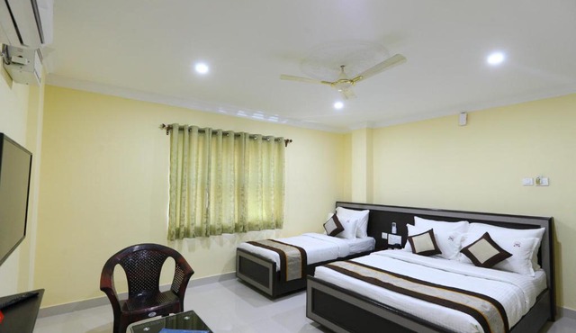 HOTEL SAlBALA STAY - NEAR AIRPORT