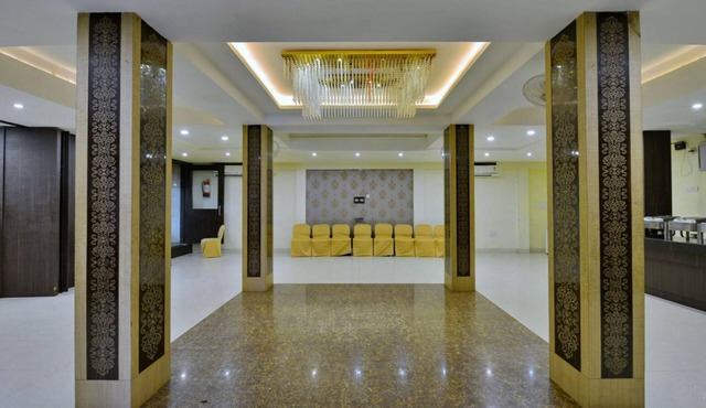 Hotel Samrat