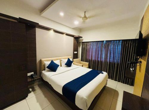 Hotel Sandalwood Inn - Rooms and Spa