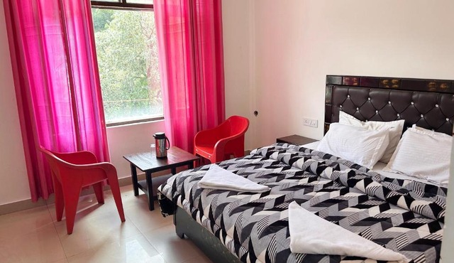 Hotel Sarthak Villa
