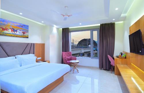 HOTEL SHANDON-2 Mins From Connaught Place