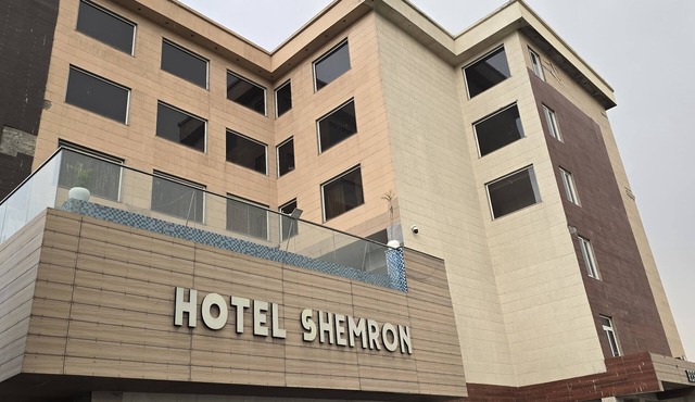 HOTEL SHEMRON