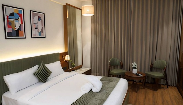 hotel shlok inn
