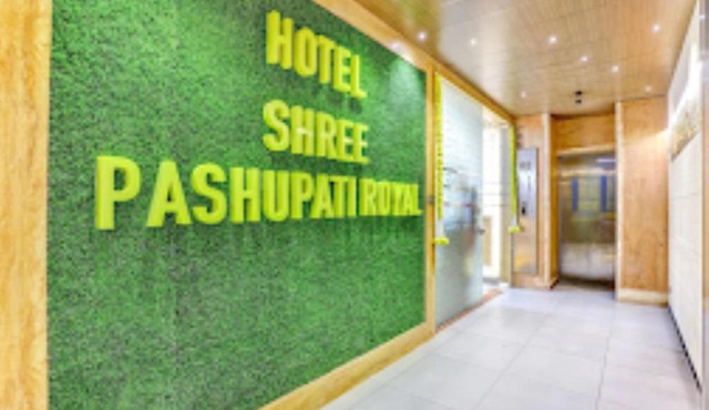 Hotel Shree Pashupati Royal Vadodara