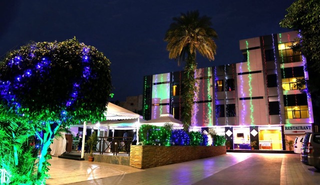 Hotel Shri Khedapati International